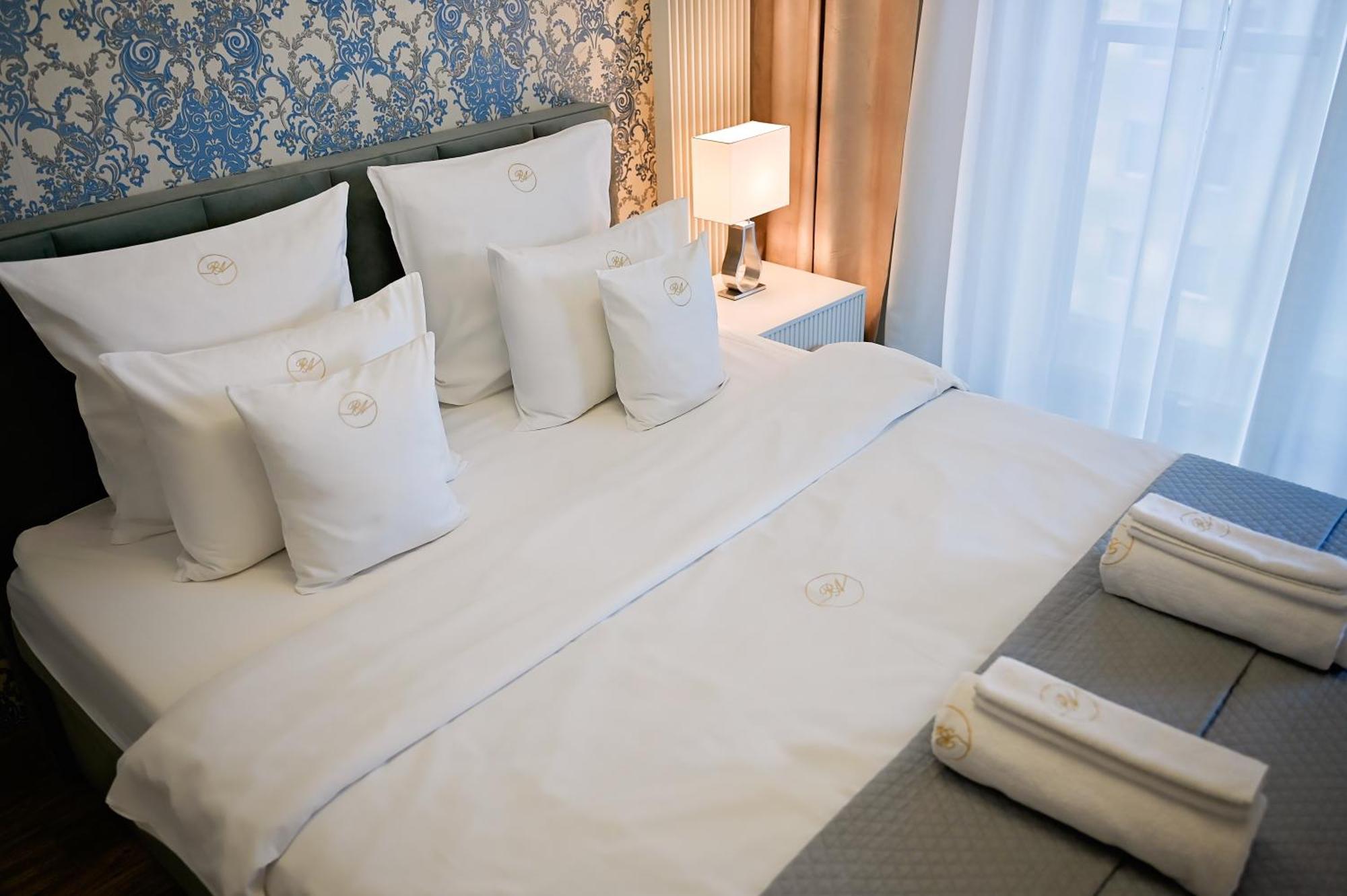 3 In Mennica Appartement